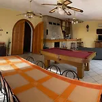 Rozi Garden Vendeghaz Badacsony בדקסוניטומאי