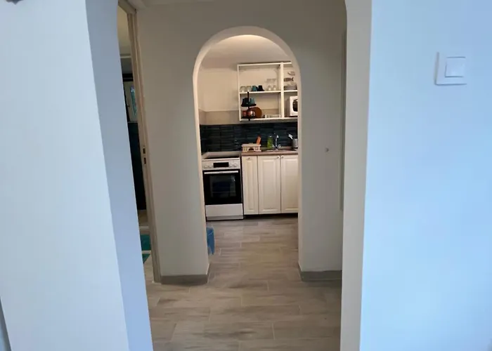 Rozi Garden Vendeghaz Badacsony 包道乔尼托毛伊